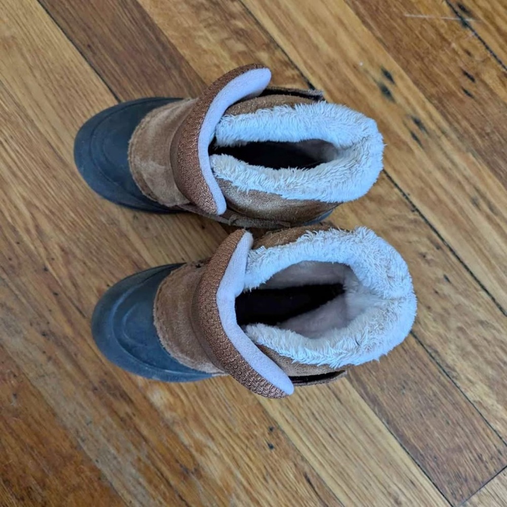 The North Face toddler alpenglow II boots